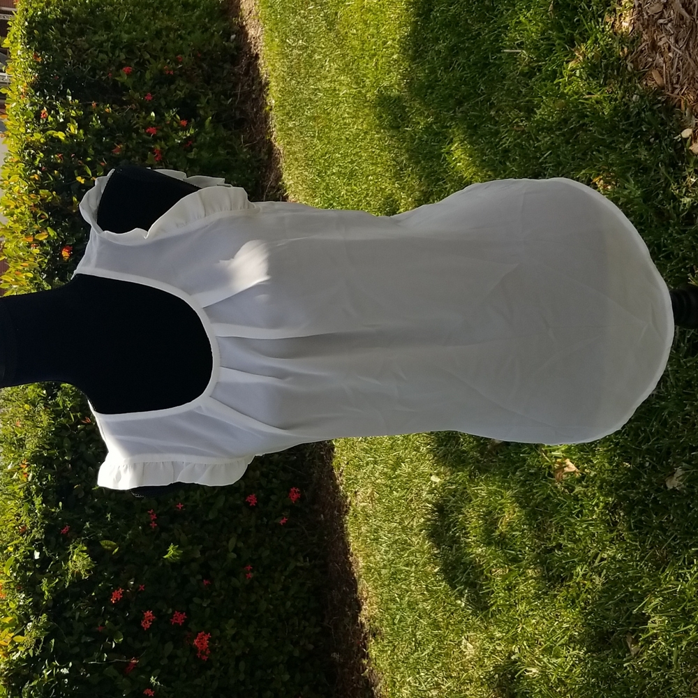 Sweet Rain white Sleeveless chiffon top